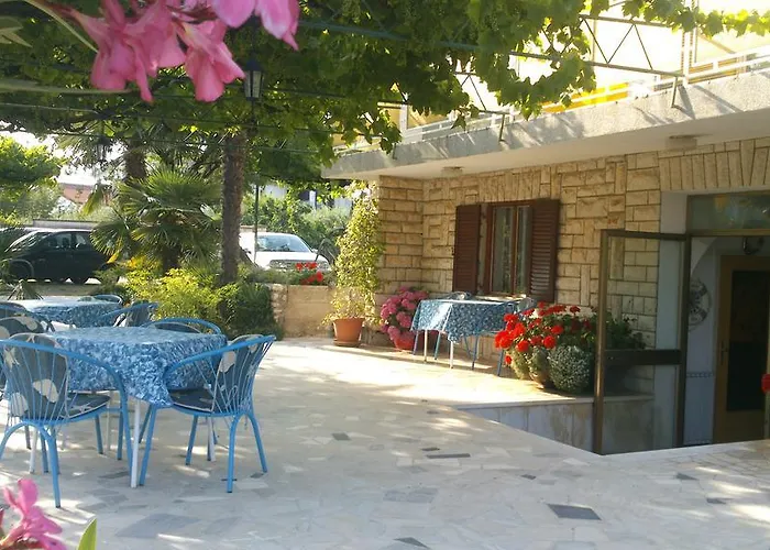 Oda ve Kahvaltı Pansion Margerita Poreč