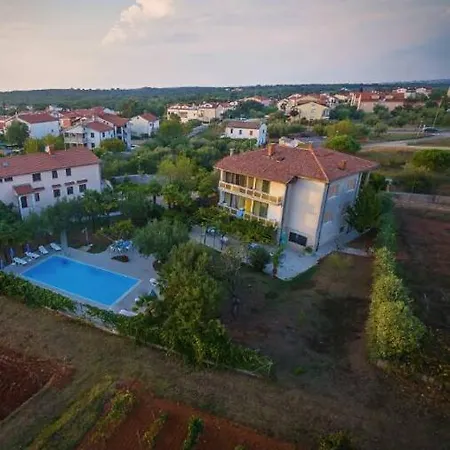 Pansion Margerita Nocleg ze śniadaniem 3*
